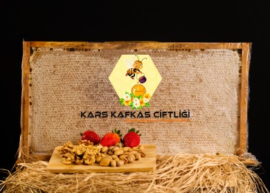 Büyük Çerçeveli Petek Balı Ortalama 3 Kg