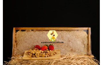 Küçük Çerçeveli Petek Balı Ortalama 2.3 Kg