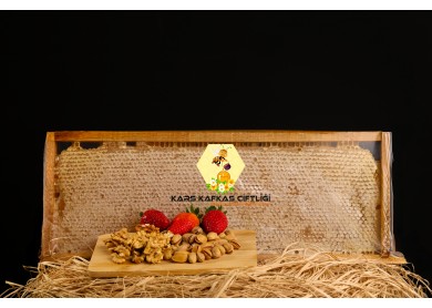 Küçük Çerçeveli Petek Balı Ortalama 2.3 Kg